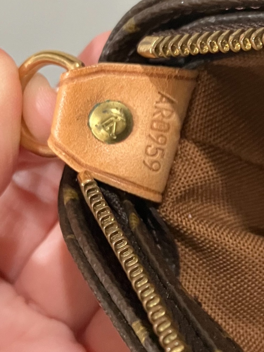 Louis Vuitton Brown Monogram Canvas Tote - Picture 15 of 15